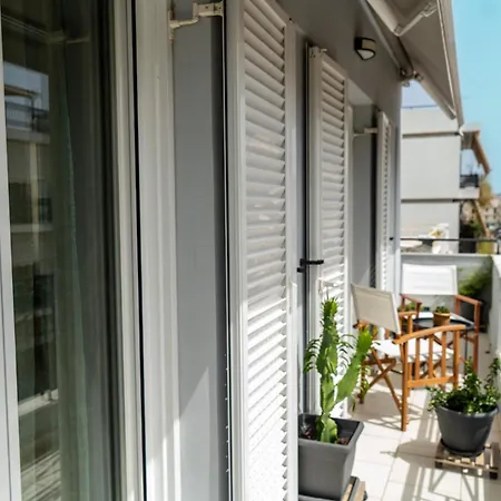 Zenmar - Modern In The Heart Of Town *